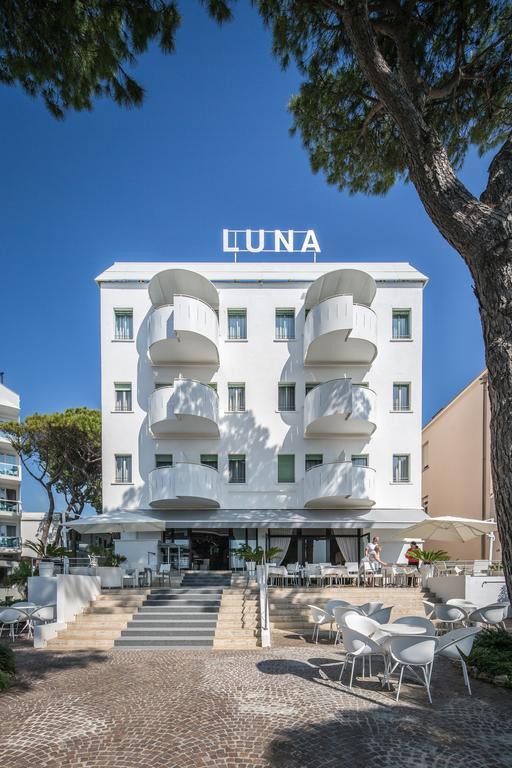 Hotel Luna لينانو سابيادورو المظهر الخارجي الصورة