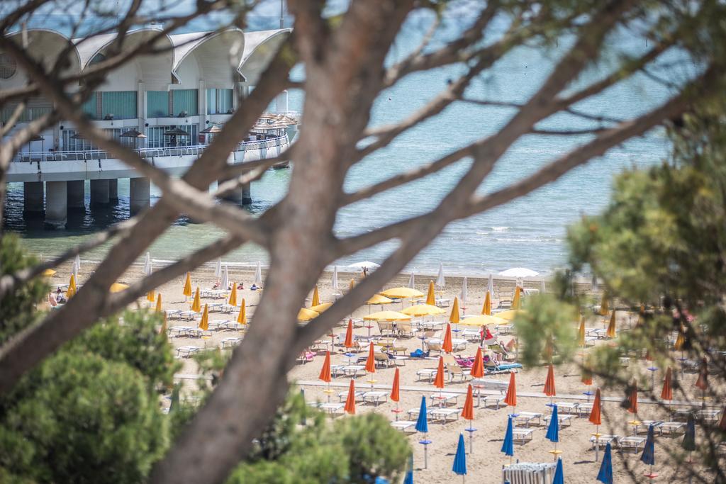 Hotel Luna لينانو سابيادورو المظهر الخارجي الصورة